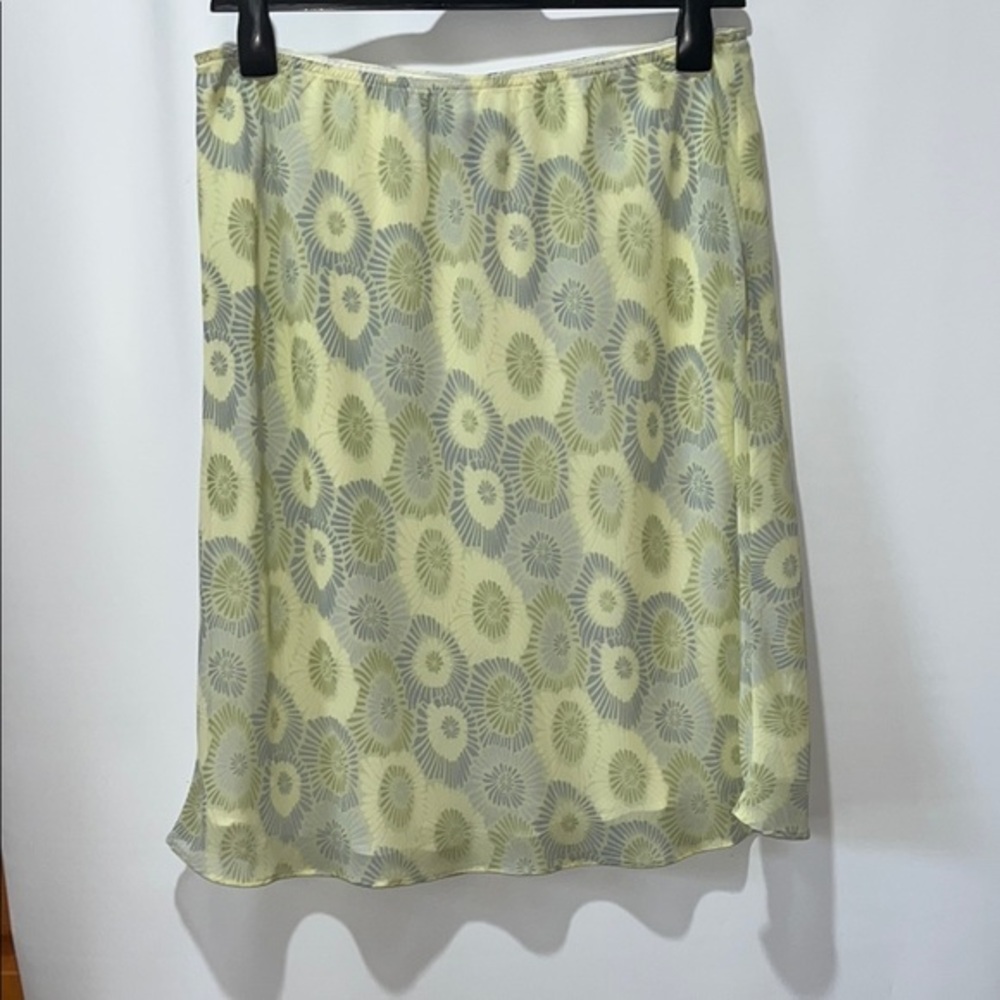 Vintage Gloria Vanderbilt Floral Patterned Skirt in Gray and Cream Size 16